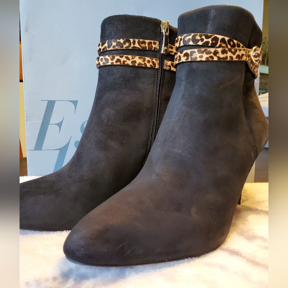 Essex Lane black booties - Picture 3 of 13